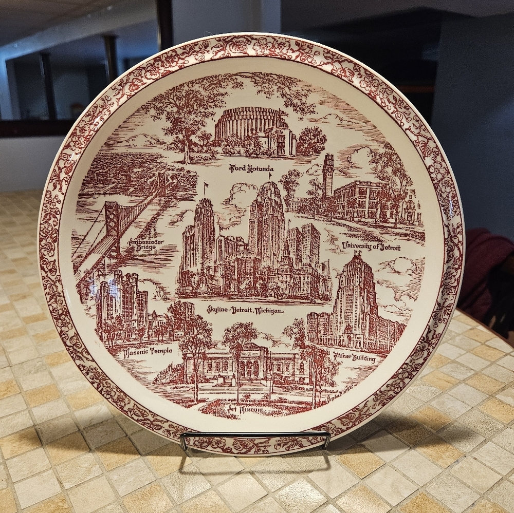 Vintage DETROIT Skyline Plate By Vernon Kilns For Hudsons 10.5 In. EUC!!!
